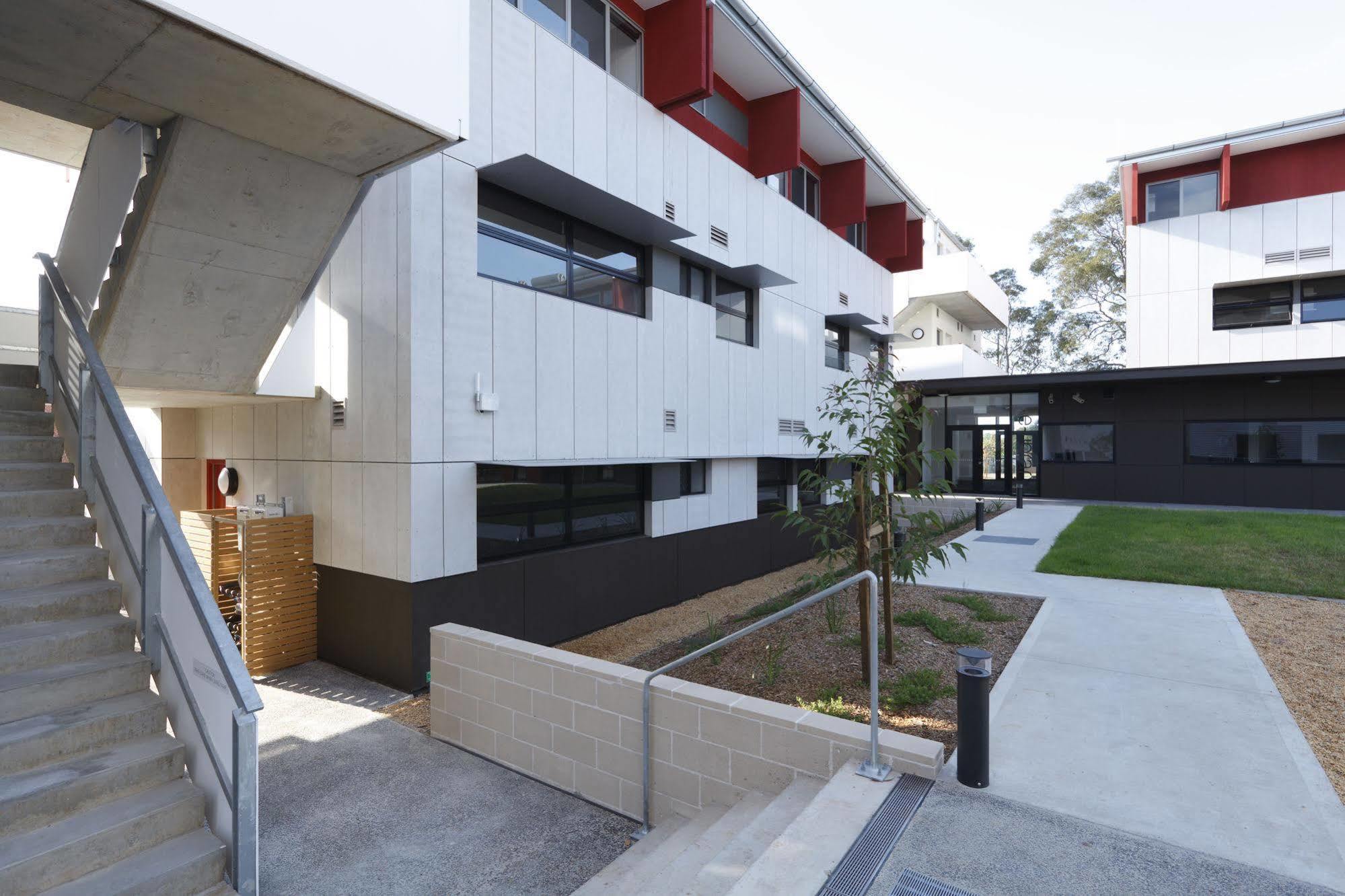 Western Sydney University Village - Parramatta Rosehill ภายนอก รูปภาพ