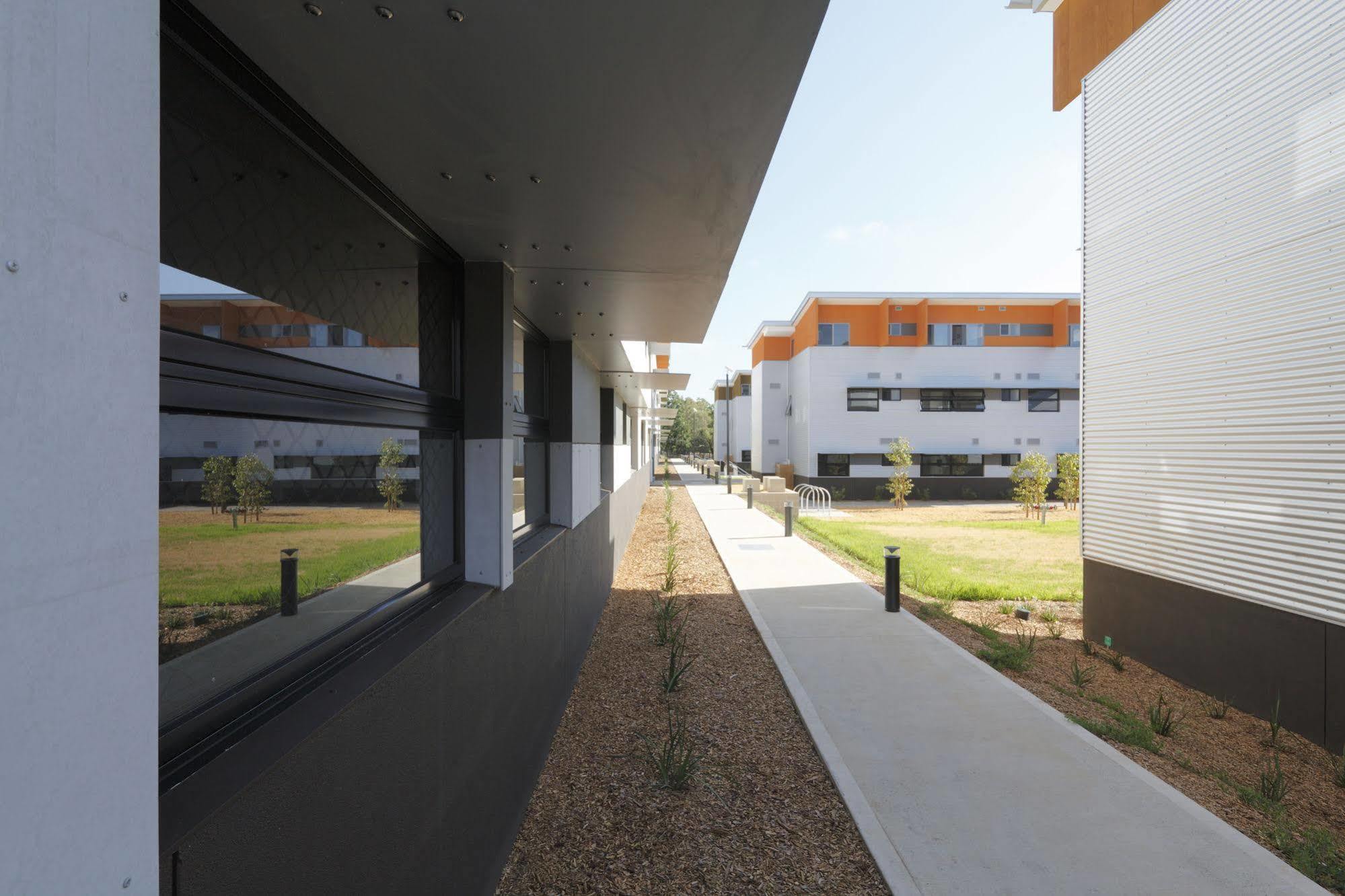 Western Sydney University Village - Parramatta Rosehill ภายนอก รูปภาพ