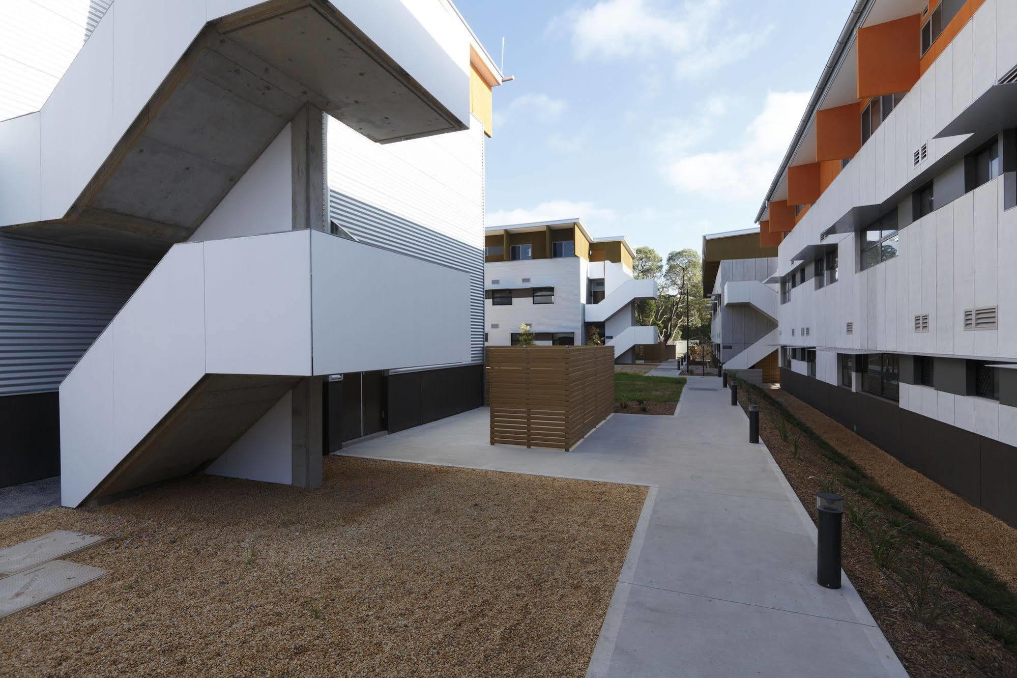Western Sydney University Village - Parramatta Rosehill ภายนอก รูปภาพ