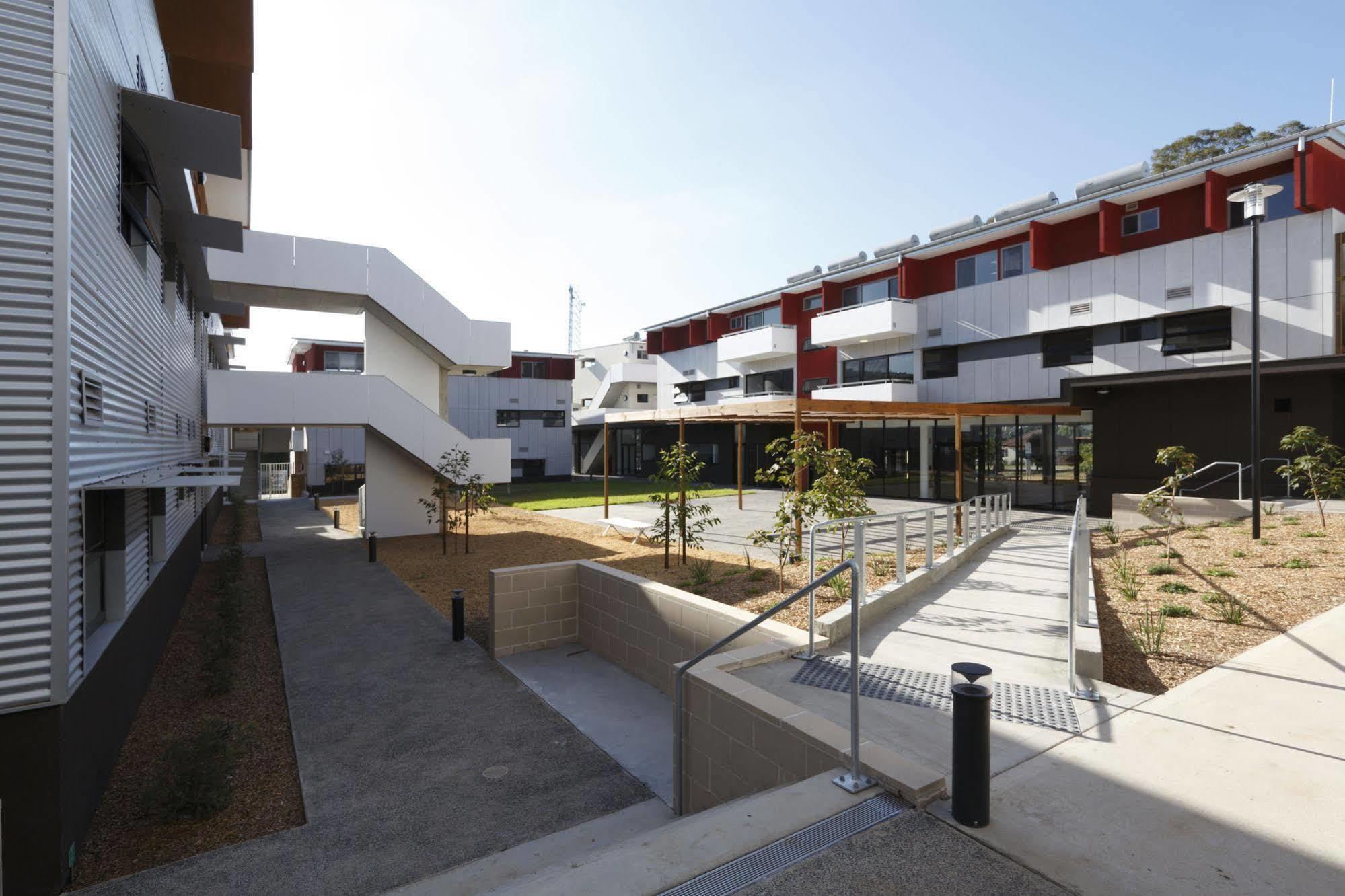 Western Sydney University Village - Parramatta Rosehill ภายนอก รูปภาพ