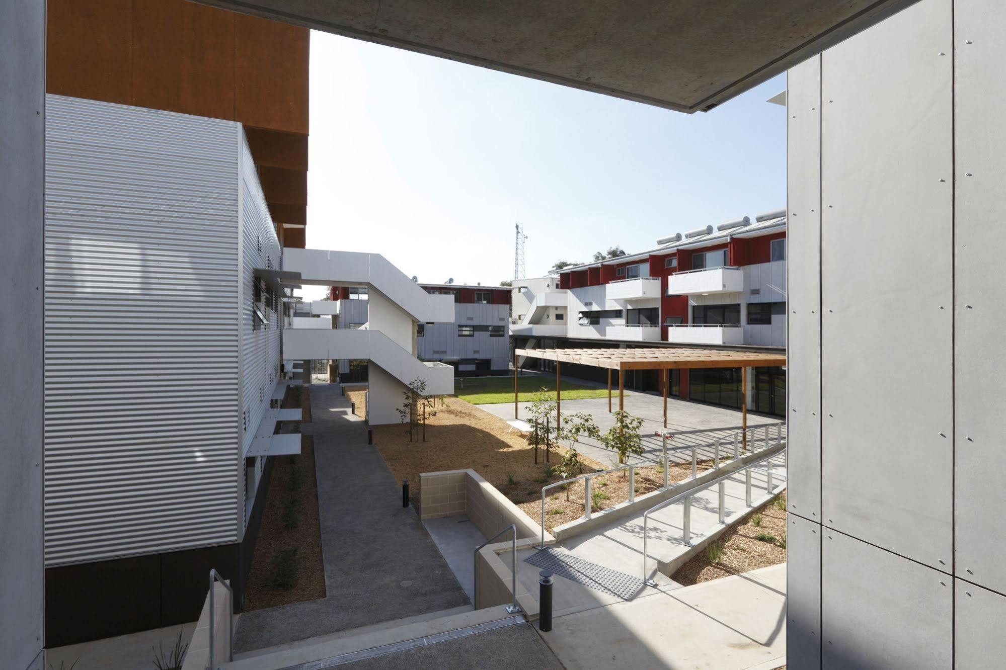 Western Sydney University Village - Parramatta Rosehill ภายนอก รูปภาพ