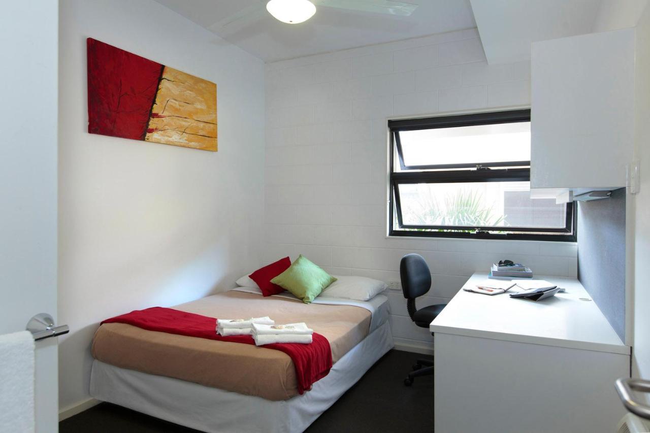Western Sydney University Village - Parramatta Rosehill ภายนอก รูปภาพ